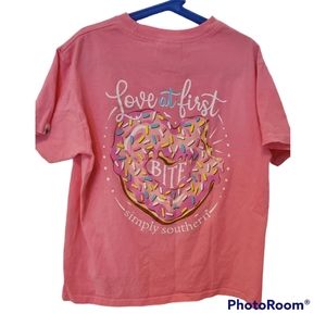 Simply Southern Collection Tee Shirt Donut "Love at first bite" youth small